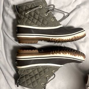 Eddie Bauer Women’s Hunt Pac Mid Boot!